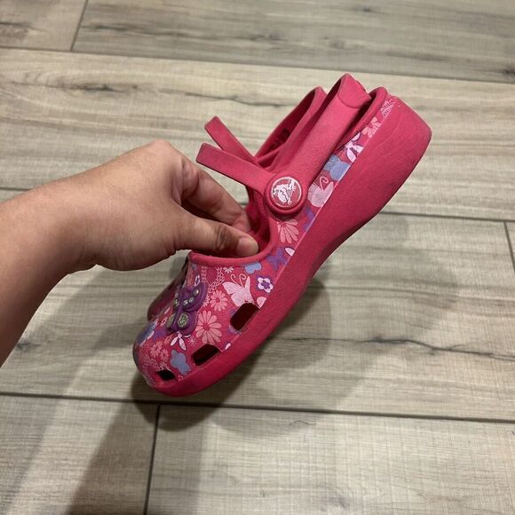 Crocs Karin Butterfly Floral Double Strap Mary Jane Clogs Girls Size 13 - Picture 4 of 10